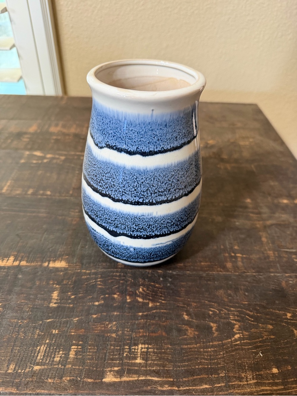 Hobby Lobby Navy and White Ceramic Table Decor